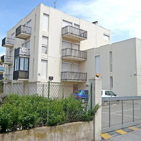 公寓 Les Amandiers By Interhome *