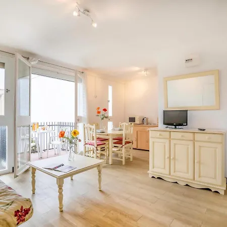 Apartment Les Amandiers By Interhome *